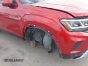 ✅ 2022 Volkswagen Atlas SE • VIN: 1V2KE2CA0NC212184 • Lot: 43432721. Wystawiony na IAAI z przebiegiem 77 297 mil. Bezpłatny archiwum sprzedaży aukcyjnych z USA i szczegółowy raport historii pojazdu na DreamBid. Zdjęcie 6.