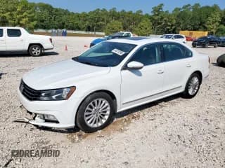 ✅ 2016 Volkswagen Passat SE • VIN: 1VWBT7A39GC005513 • Lot: 84415295. Listed on Copart with 168,660 mi. Free auction sales archive from the USA and detailed vehicle history report at DreamBid. Image 1.