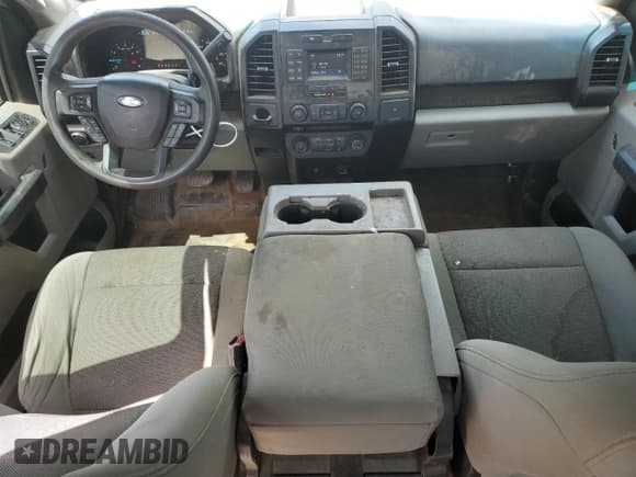 ✅ 2016 Ford F-150 XL • VIN: 1FTEX1C82GKF13354 • Lot: 56194925. Listed on Copart with 223,021 mi. Free auction sales archive from the USA and detailed vehicle history report at DreamBid. Image 8.