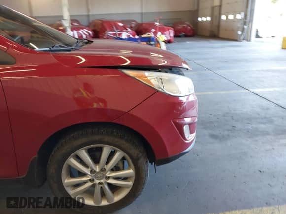 2010 Hyundai Tucson GLS with VIN KM8JUCAC5AU103469, listed as a IAAI auction lot 43394997 with 123,949 mi miles and . Bid and sale history available at DreamBid. Image 6.