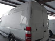 ✅ 2016 Mercedes-Benz Sprinter Cargo • VIN: WD3PE8DD1GP247258 • Лот: 43592676. Опубликован ранее на IAAI с пробегом 398 050 миль. Бесплатный доступ к архиву аукционных продаж из США и подробный отчёт об истории автомобиля на DreamBid. Изображение 3.