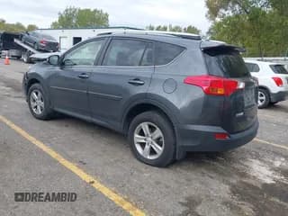 ✅ 2013 Toyota RAV4 XLE • VIN: JTMRFREV6DD029497 • Лот: 43392188. Опубликован ранее на IAAI с пробегом 176 742 миль. Бесплатный доступ к архиву аукционных продаж из США и подробный отчёт об истории автомобиля на DreamBid. Изображение 3.