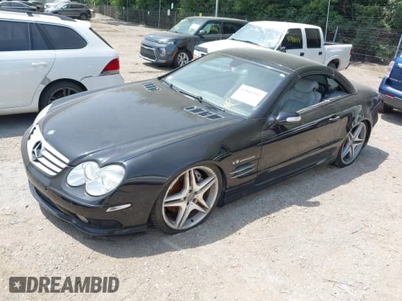 ✅ 2005 Mercedes-Benz SL 55 AMG • VIN: WDBSK74F85F101039 • Lot: 42812397. Listed on IAAI with 76,452 mi. Free auction sales archive from the USA and detailed vehicle history report at DreamBid. Image 19.