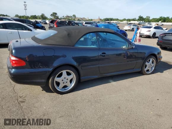 ✅ 2001 Mercedes-Benz CLK 320/430 • VIN: WDBLK70G91T081852 • Лот: 63235504. Опубликован ранее на Copart с пробегом 42 766 миль. Бесплатный доступ к архиву аукционных продаж из США и подробный отчёт об истории автомобиля на DreamBid. Изображение 3.