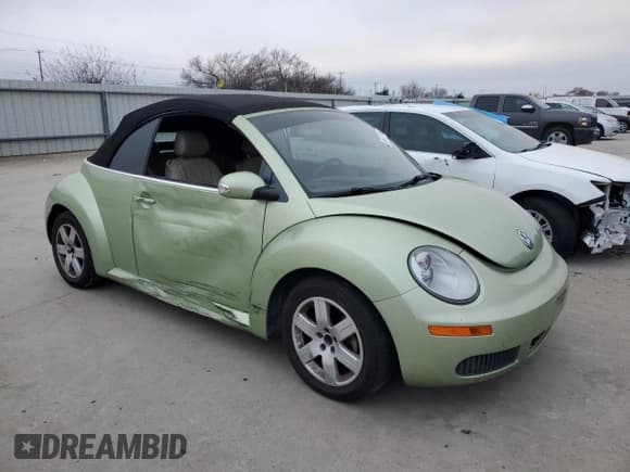 ✅ 2007 Volkswagen Beetle • VIN: 3VWRF31YX7M402771 • Lot: 86410834. Listed on Copart with Not provided. Free auction sales archive from the USA and detailed vehicle history report at DreamBid. Image 4.