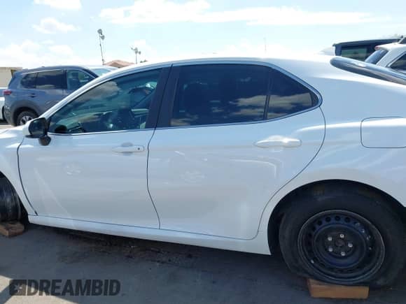 2022 Toyota Camry Hybrid LE с VIN 4T1C31AK8NU594181, выставлен на аукционе IAAI как лот 42666278 с пробегом 35 921 миль миль и . История ставок и продаж доступна на DreamBid. Изображение 14.