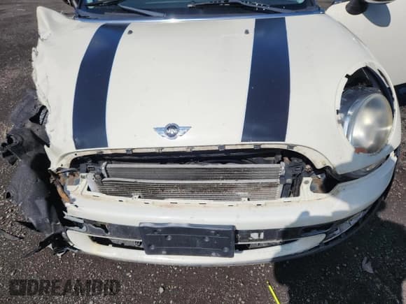 ✅ 2009 MINI Clubman • VIN: WMWML33519TN68798 • Lot: 63779765. Listed on Copart with Not provided. Free auction sales archive from the USA and detailed vehicle history report at DreamBid. Image 11.