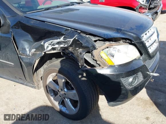 ✅ 2010 Mercedes-Benz M 350 • VIN: 4JGBB5GB1AA581247 • Lot: 43666756. Listed on IAAI with 169,065 mi. Free auction sales archive from the USA and detailed vehicle history report at DreamBid. Image 12.