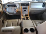 ✅ 2008 Lincoln Navigator • VIN: 5LMFU28598LJ21865 • Lot: 82199385. Listed on Copart with 244,483 mi. Free auction sales archive from the USA and detailed vehicle history report at DreamBid. Image 8.