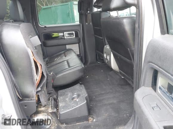 ✅ 2010 Ford F-150 XL • VIN: 1FTFW1EVXAFC03897 • Lot: 43213952. Wystawiony na IAAI z przebiegiem 195 910 mil. Bezpłatny archiwum sprzedaży aukcyjnych z USA i szczegółowy raport historii pojazdu na DreamBid. Zdjęcie 8.