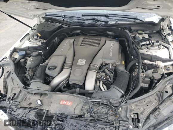 ✅ 2014 Mercedes-Benz E 63 AMG S-Model • VIN: WDDHF7GB1EA956516 • Лот: 56047315. Опубликован ранее на Copart с пробегом 125 373 миль. Бесплатный доступ к архиву аукционных продаж из США и подробный отчёт об истории автомобиля на DreamBid. Изображение 11.