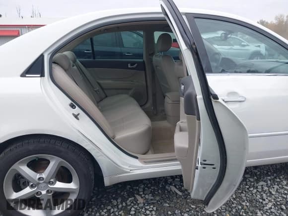 ✅ 2007 Hyundai Sonata SE • VIN: 5NPEU46F97H158153 • Лот: 43498850. Опубликован ранее на IAAI с пробегом 81 347 миль. Бесплатный доступ к архиву аукционных продаж из США и подробный отчёт об истории автомобиля на DreamBid. Изображение 8.