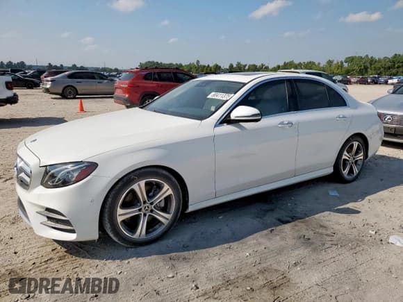 ✅ 2018 Mercedes-Benz E 300 • VIN: WDDZF4JB6JA435832 • Lot: 80411375. Wystawiony na Copart z przebiegiem Nie podano. Bezpłatny archiwum sprzedaży aukcyjnych z USA i szczegółowy raport historii pojazdu na DreamBid. Zdjęcie 1.