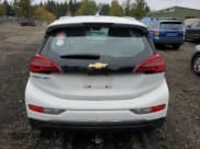 ✅ 2017 Chevrolet Bolt EV Premier • VIN: 1G1FX6S08H4139179 • Lot: 76820084. Wystawiony na Copart z przebiegiem 78 290 mil. Bezpłatny archiwum sprzedaży aukcyjnych z USA i szczegółowy raport historii pojazdu na DreamBid. Zdjęcie 6.