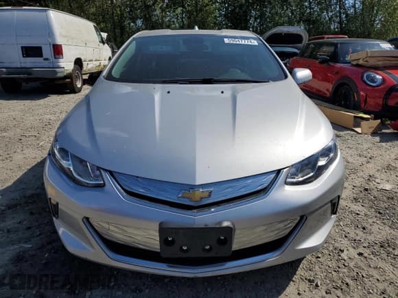 ✅ 2018 Chevrolet Volt LT • VIN: 1G1RA6S53JU130602 • Lot: 59047774. Wystawiony na Copart z przebiegiem 61 203 mil. Bezpłatny archiwum sprzedaży aukcyjnych z USA i szczegółowy raport historii pojazdu na DreamBid. Zdjęcie 5.
