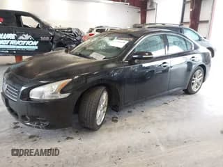 ✅ 2010 Nissan Maxima SV • VIN: 1N4AA5APXAC834986 • Lot: 43500698. Wystawiony na IAAI z przebiegiem 164 473 mil. Bezpłatny archiwum sprzedaży aukcyjnych z USA i szczegółowy raport historii pojazdu na DreamBid. Zdjęcie 2.