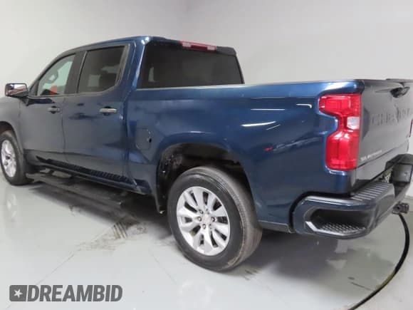 ✅ 2023 Chevrolet Silverado 1500 Custom • VIN: 3GCPABEK4PG182678 • Лот: 70355975. Опубликован ранее на Copart с пробегом 45 998 миль. Бесплатный доступ к архиву аукционных продаж из США и подробный отчёт об истории автомобиля на DreamBid. Изображение 4.