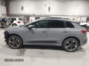 ✅ 2024 Audi Q4 e-tron Premium Plus • VIN: WA1L2BFZ6RP015108 • Лот: 43520477. Опубликован ранее на IAAI с пробегом 21 013 миль. Бесплатный доступ к архиву аукционных продаж из США и подробный отчёт об истории автомобиля на DreamBid. Изображение 14.