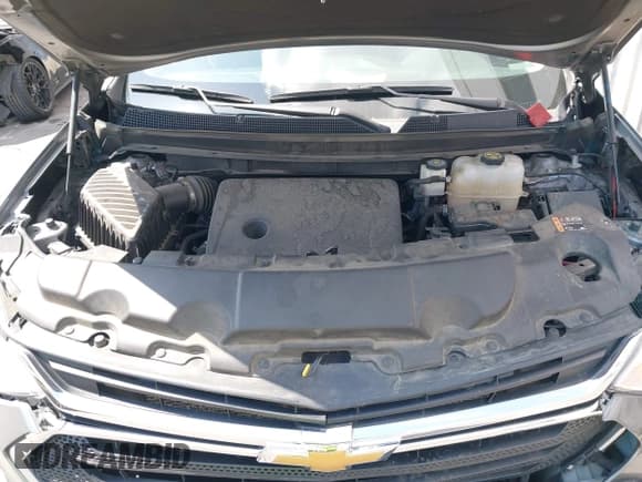 ✅ 2020 Chevrolet Traverse LS • VIN: 1GNERFKW4LJ279328 • Lot: 43182524. Listed on IAAI with 75,612 mi. Free auction sales archive from the USA and detailed vehicle history report at DreamBid. Image 10.