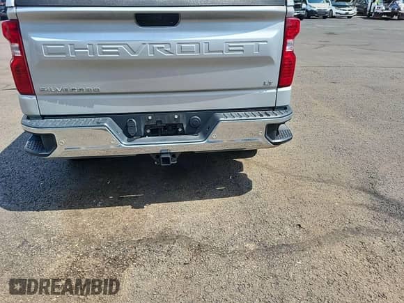 2020 Chevrolet Silverado 1500 LT с VIN 1GCUYDED4LZ302775, выставлен на аукционе IAAI как лот 42741264 с пробегом 126 850 миль миль и . История ставок и продаж доступна на DreamBid. Изображение 1.