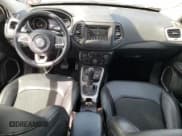 ✅ 2019 Jeep Compass Latitude • VIN: 3C4NJDBB9KT646152 • Lot: 53535785. Listed on Copart with 98,061 mi. Free auction sales archive from the USA and detailed vehicle history report at DreamBid. Image 8.