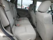 ✅ 2006 Jeep Commander • VIN: 1J8HG48N06C202116 • Lot: 69396285. Wystawiony na Copart z przebiegiem 161 370 mil. Bezpłatny archiwum sprzedaży aukcyjnych z USA i szczegółowy raport historii pojazdu na DreamBid. Zdjęcie 10.