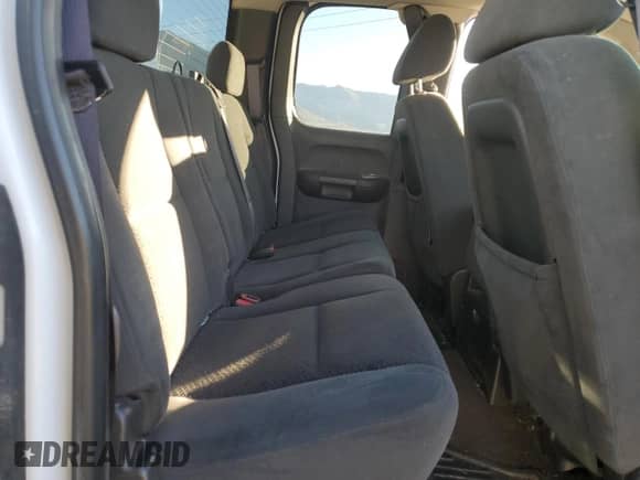 2008 Chevrolet Silverado 1500 2LT z VIN 2GCEK19J881288271, wystawiony jako Copart lot #84419245 z przebiegiem Nie podano mil oraz Szkoda całkowita • Salvage title. Historia ofert i sprzedaży dostępna na DreamBid. Obrazek 10.