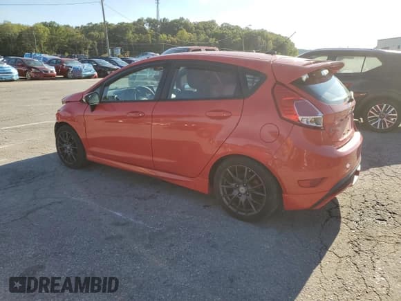 ✅ 2014 Ford Fiesta ST • VIN: 3FADP4GX6EM132228 • Lot: 85871715. Wystawiony na Copart z przebiegiem 139 018 mil. Bezpłatny archiwum sprzedaży aukcyjnych z USA i szczegółowy raport historii pojazdu na DreamBid. Zdjęcie 2.