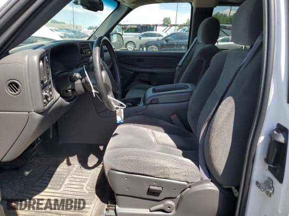 ✅ 2005 Chevrolet Silverado 1500 Z71 • VIN: 1GCEK19Z75Z266321 • Лот: 61169644. Опубликован ранее на Copart с пробегом 141 224 миль. Бесплатный доступ к архиву аукционных продаж из США и подробный отчёт об истории автомобиля на DreamBid. Изображение 7.