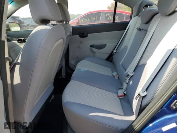 2010 Hyundai Accent GLS с VIN KMHCN4AC8AU492457, выставлен на аукционе Copart как лот 68602254 с пробегом 47 086 миль миль и Чистый • Clean title. История ставок и продаж доступна на DreamBid. Изображение 10.