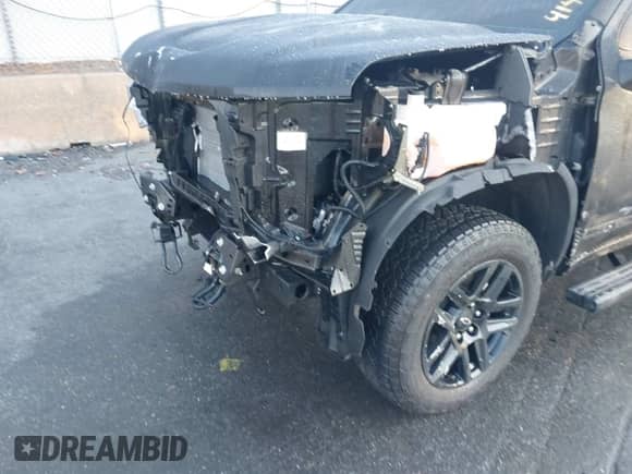 2024 Chevrolet Silverado 1500 High Country with VIN 1GCUDJEDXRZ394557, listed as a IAAI auction lot 41485136 with 5,244 mi miles and . Bid and sale history available at DreamBid. Image 6.