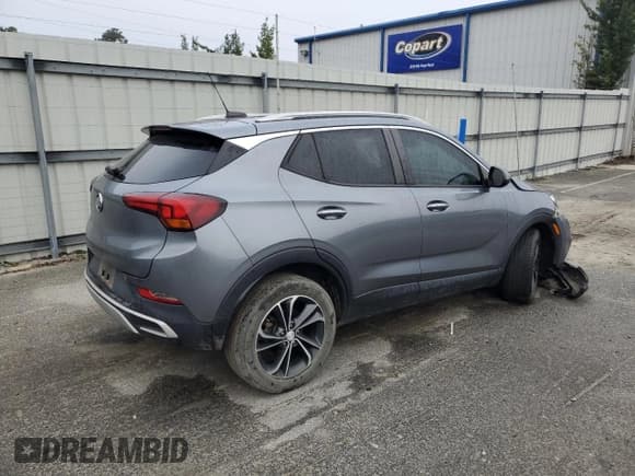 ✅ 2020 Buick Encore GX Select • VIN: KL4MMDSL4LB119628 • Лот: 85574995. Опубликован ранее на Copart с пробегом 127 072 миль. Бесплатный доступ к архиву аукционных продаж из США и подробный отчёт об истории автомобиля на DreamBid. Изображение 3.