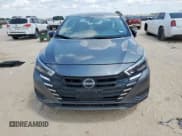 ✅ 2025 Nissan Versa S • VIN: 3N1CN8DV0SL814032 • Лот: 80908455. Опубликован ранее на Copart с пробегом 16 229 миль. Бесплатный доступ к архиву аукционных продаж из США и подробный отчёт об истории автомобиля на DreamBid. Изображение 5.