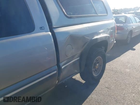 ✅ 2000 Chevrolet Silverado 1500 LS • VIN: 2GCEK19T9Y1166410 • Лот: 43582432. Опубликован ранее на IAAI с пробегом Не указан. Бесплатный доступ к архиву аукционных продаж из США и подробный отчёт об истории автомобиля на DreamBid. Изображение 6.