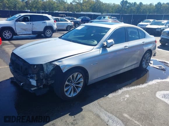 ✅ 2016 BMW 5 Series 528i • VIN: WBA5A5C5XGD526062 • Lot: 43490621. Listed on IAAI with 132,337 mi. Free auction sales archive from the USA and detailed vehicle history report at DreamBid. Image 2.