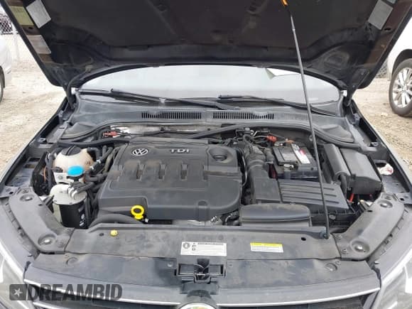 ✅ 2015 Volkswagen Jetta S • VIN: 3VWLA7AJ7FM209636 • Lot: 42830488. Listed on IAAI with 201,327 mi. Free auction sales archive from the USA and detailed vehicle history report at DreamBid. Image 10.