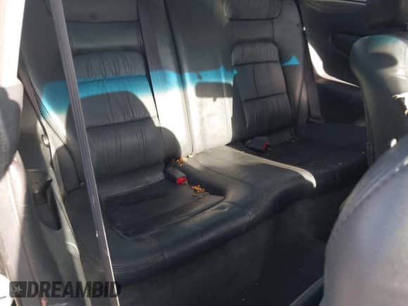 2001 Honda Accord EX с VIN 1HGCG22561A034048, выставлен на аукционе IAAI как лот 43006592 с пробегом 222 154 миль миль и . История ставок и продаж доступна на DreamBid. Изображение 8.