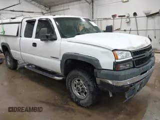 ✅ 2006 Chevrolet Silverado 2500HD LT2 • VIN: 1GCHK29U46E214094 • Лот: 42017633. Опубликован ранее на IAAI с пробегом 220 014 миль. Бесплатный доступ к архиву аукционных продаж из США и подробный отчёт об истории автомобиля на DreamBid. Изображение 1.