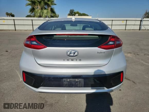 ✅ 2017 Hyundai Ioniq Limited • VIN: KMHC85LC4HU035746 • Lot: 71529175. Listed on Copart with 73,111 mi. Free auction sales archive from the USA and detailed vehicle history report at DreamBid. Image 6.