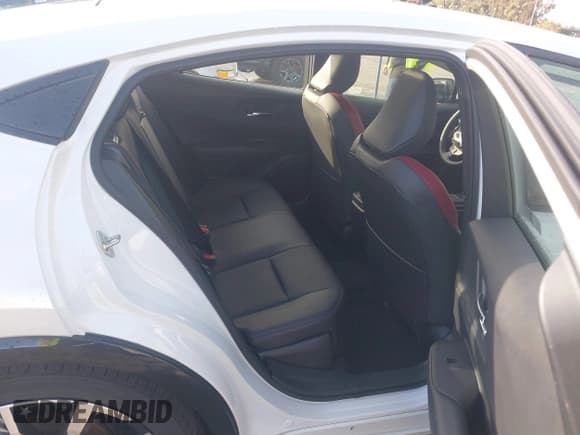 ✅ 2024 Toyota Prius XSE • VIN: JTDACACU4R3025222 • Лот: 43772873. Опубликован ранее на IAAI с пробегом 5 915 миль. Бесплатный доступ к архиву аукционных продаж из США и подробный отчёт об истории автомобиля на DreamBid. Изображение 8.