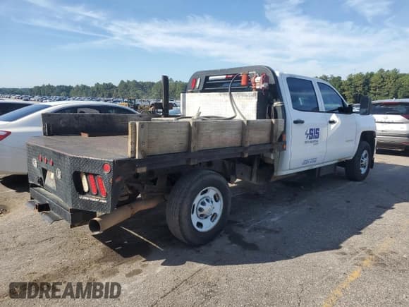 ✅ 2016 Chevrolet Silverado 1500 • VIN: 1GB1CUE87GF233659 • Лот: 84462775. Опубликован ранее на Copart с пробегом 233 550 миль. Бесплатный доступ к архиву аукционных продаж из США и подробный отчёт об истории автомобиля на DreamBid. Изображение 3.