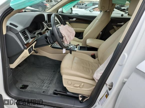 ✅ 2018 Audi Q5 Premium • VIN: WA1ANAFY4J2177286 • Lot: 89636895. Listed on Copart with 79,750 mi. Free auction sales archive from the USA and detailed vehicle history report at DreamBid. Image 7.