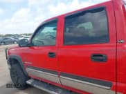 ✅ 2005 Chevrolet Silverado 2500HD LS • VIN: 1GCHK23U15F855835 • Lot: 42692755. Wystawiony na IAAI z przebiegiem 328 871 mil. Bezpłatny archiwum sprzedaży aukcyjnych z USA i szczegółowy raport historii pojazdu na DreamBid. Zdjęcie 14.