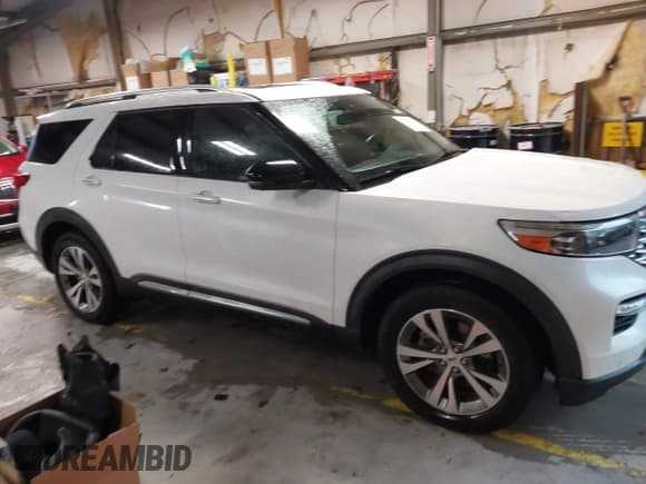 ✅ 2020 Ford Explorer Platinum • VIN: 1FM5K8HC0LGC25412 • Lot: 41874262. Wystawiony na IAAI z przebiegiem 58 514 mil. Bezpłatny archiwum sprzedaży aukcyjnych z USA i szczegółowy raport historii pojazdu na DreamBid. Zdjęcie 13.