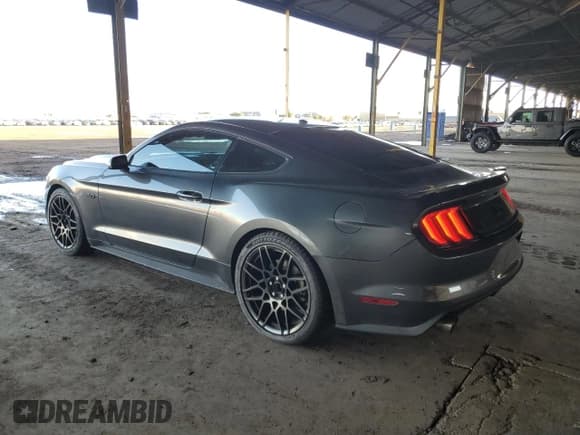 ✅ 2017 Ford Mustang GT • VIN: 1FA6P8CFXH5287193 • Lot: 93939315. Wystawiony na Copart z przebiegiem 128 468 mil. Bezpłatny archiwum sprzedaży aukcyjnych z USA i szczegółowy raport historii pojazdu na DreamBid. Zdjęcie 2.