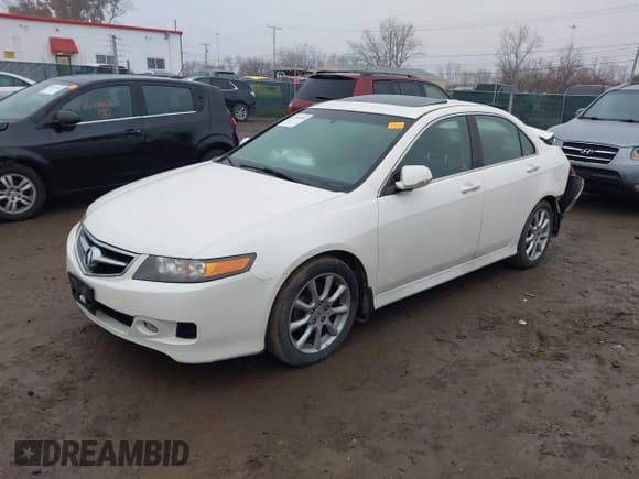 ✅ 2008 Acura TSX • VIN: JH4CL968X8C013840 • Lot: 43755558. Listed on IAAI with 209,287 mi. Free auction sales archive from the USA and detailed vehicle history report at DreamBid. Image 2.