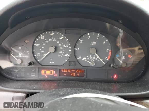 2000 BMW 3 Series 323Ci с VIN WBABM334XYJN81619, выставлен на аукционе Copart как лот 89273705 с пробегом 159 876 миль миль и Списание • Salvage title. История ставок и продаж доступна на DreamBid. Изображение 9.