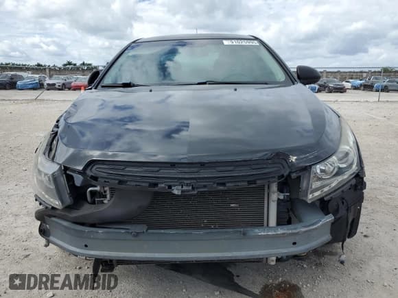 ✅ 2016 Chevrolet Cruze LS • VIN: 1G1PC5SH8G7206697 • Lot: 91025995. Listed on Copart with 164,578 mi. Free auction sales archive from the USA and detailed vehicle history report at DreamBid. Image 5.