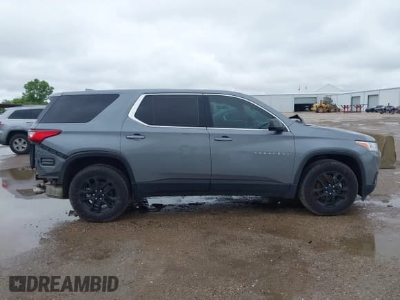 ✅ 2020 Chevrolet Traverse LS • VIN: 1GNERFKW0LJ122265 • Lot: 42484542. Listed on IAAI with 123,138 mi. Free auction sales archive from the USA and detailed vehicle history report at DreamBid. Image 13.