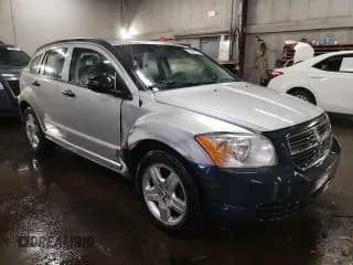 ✅ 2008 Dodge Caliber SXT • VIN: 1B3HB48B88D789627 • Лот: 84800714. Опубликован ранее на Copart с пробегом 128 854 миль. Бесплатный доступ к архиву аукционных продаж из США и подробный отчёт об истории автомобиля на DreamBid. Изображение 4.